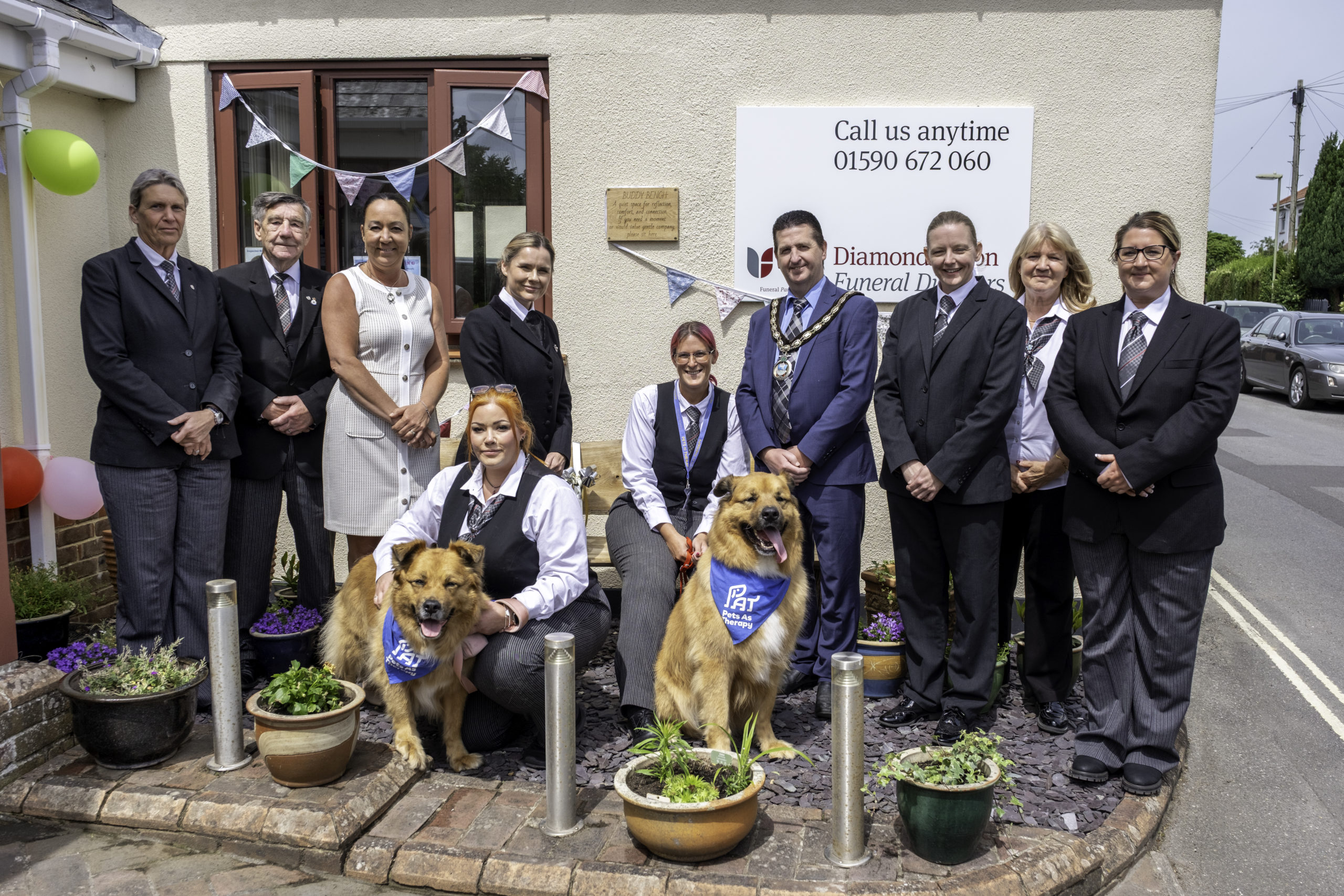 Diamond & Son Opens Lymington’s First “Buddy Bench” During Loneliness Awareness Week